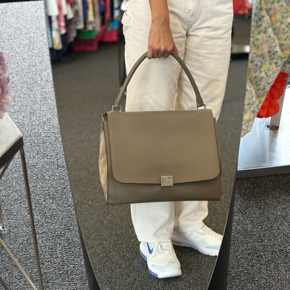 Celine Leather Taupe Large Hand Bag - Picture 2 of 10